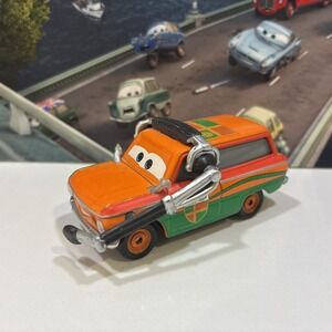 Disney Pixar Cars 2 Diecast Crew Chief Brian Gearlooski Loose Car Mattel (55)